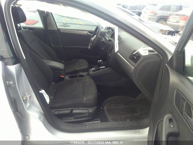 3VW2K7AJ0FM341128 Volkswagen JETTA S