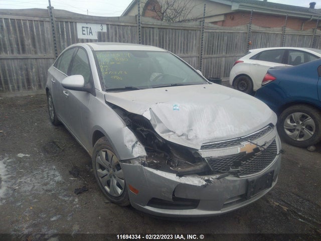 2014 1G1PC5SB6E7152888 main image
