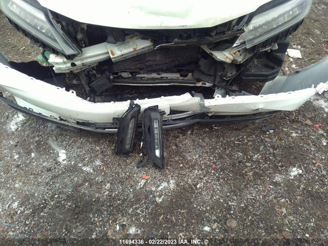 Honda Accord 2017 1HGCT1B82HA800612 Image 12