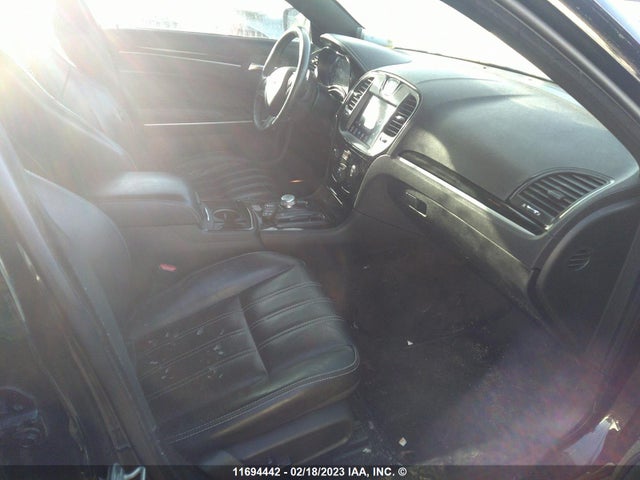 2C3CCAGG7JH285987 Chrysler 300 S