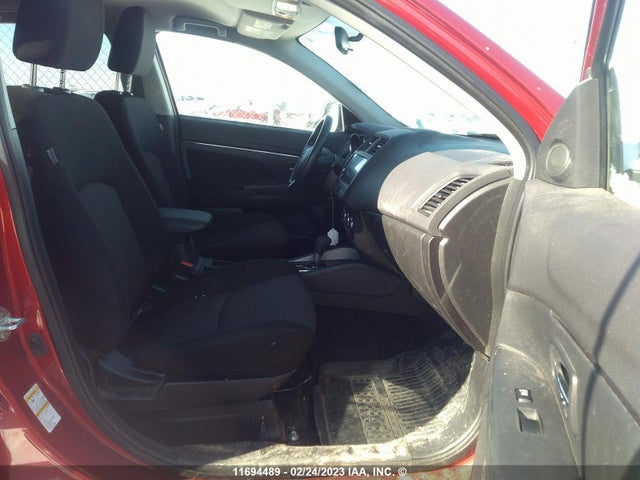 JA4AJ3AU1KU600374 Mitsubishi RVR SE