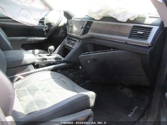 1V2NR2CA8KC596163 Volkswagen Atlas Sel Premium