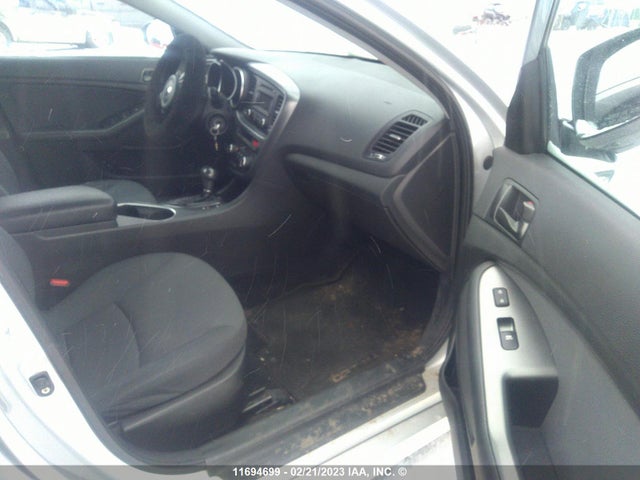 KIA Optima Lx 2015 KNAGM4A70F5617607 Image 7