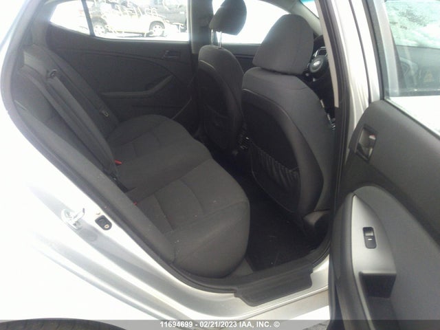 KIA Optima Lx 2015 KNAGM4A70F5617607 Image 10