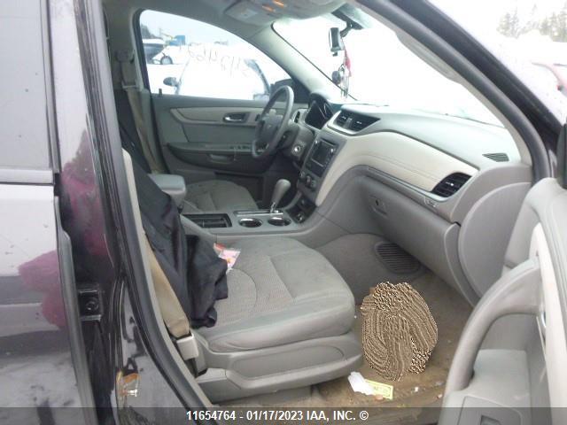 Chevrolet Traverse 2017 1GNKVFKD3HJ150825 Image 6