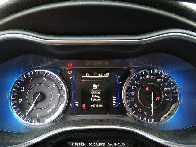 1C3CCCFB7GN182344 Chrysler 200 LX