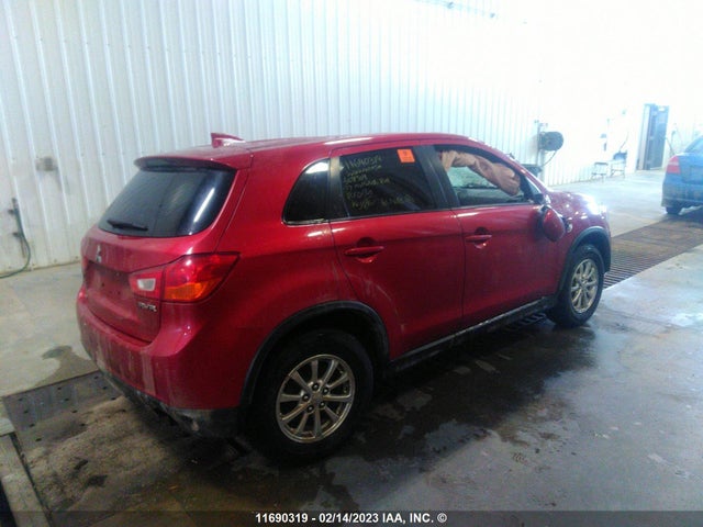 JA4AJ3AU1HZ608504 Mitsubishi RVR SE