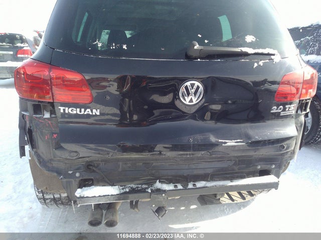 WVGJV7AX9FW114851 Volkswagen Tiguan S/se/sel/r-line