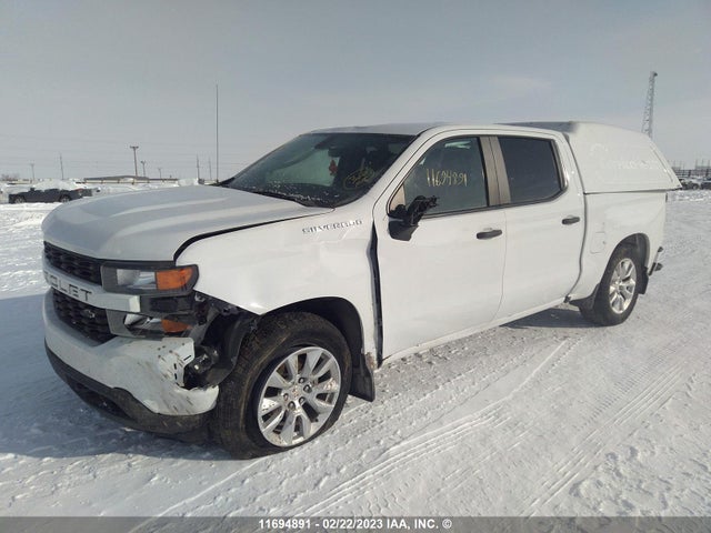 Chevrolet Silverado K1500 Custom 2019 1GCUYBEF3KZ324755 Image 2