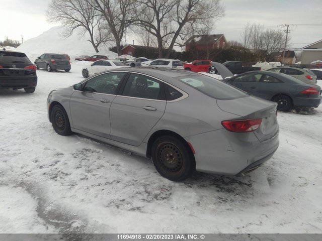 Chrysler 200 C 2015 1C3CCCCG3FN515895 Image 3