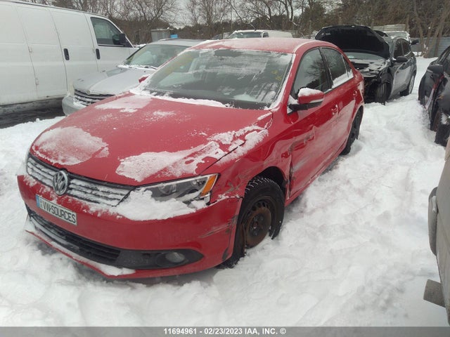 3VW1K7AJ0EM423547 Volkswagen JETTA S