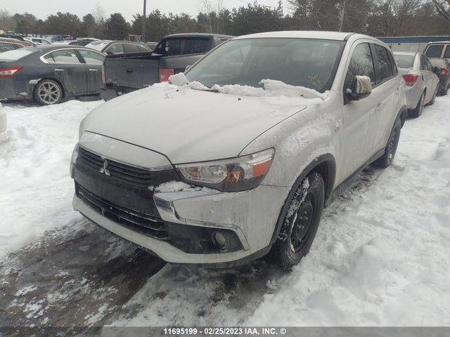 JA4AJ3AU1GZ612275 Mitsubishi RVR SE