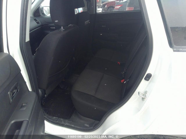 JA4AJ3AU1GZ612275 Mitsubishi RVR SE