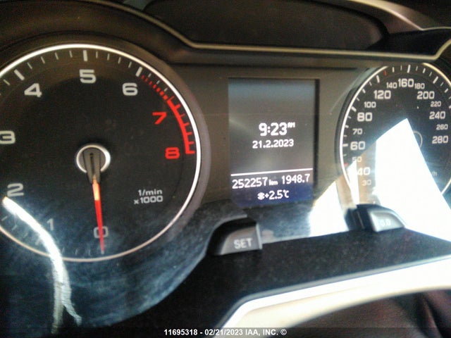 WAUBFCFL0EN002316 Audi A4 PREMIUM