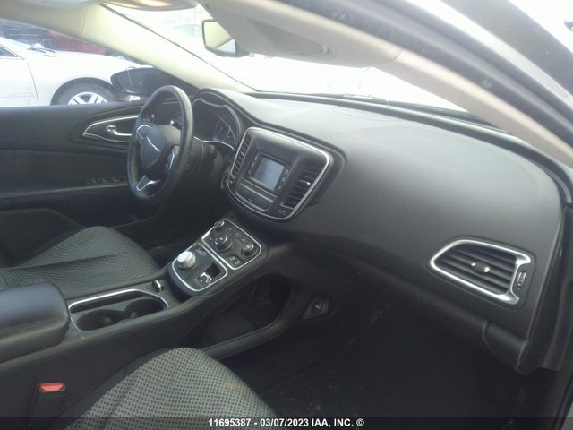Chrysler 200 Limited 2015 1C3CCCAB7FN646013 Image 5
