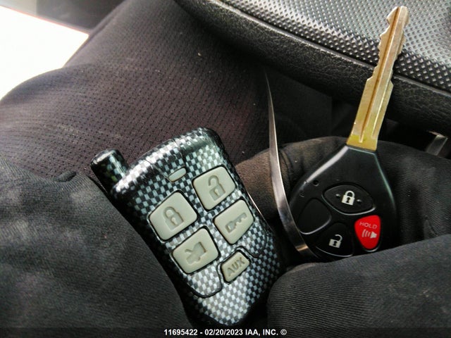 Toyota Matrix S 2014 2T1KU4EE1EC130231 Image 3