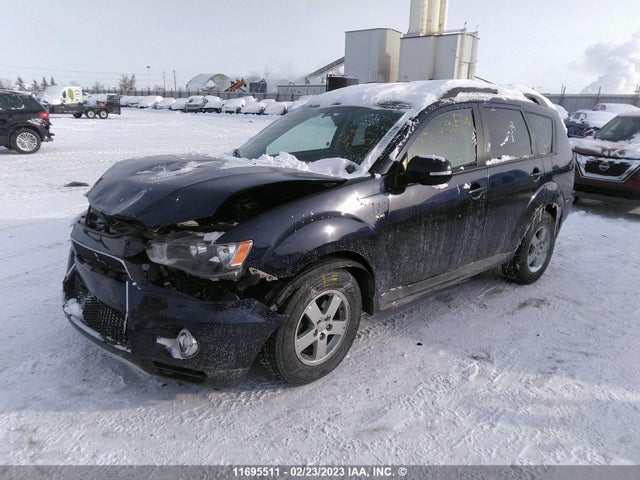 JA4JT3AX7DU602640 Mitsubishi Outlander Se