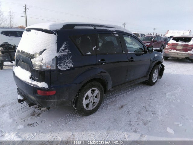 JA4JT3AX7DU602640 Mitsubishi Outlander Se