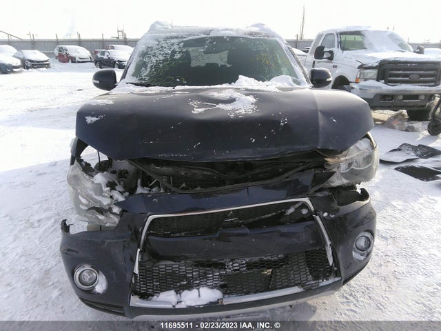 JA4JT3AX7DU602640 Mitsubishi Outlander Se