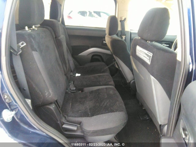 JA4JT3AX7DU602640 Mitsubishi Outlander Se