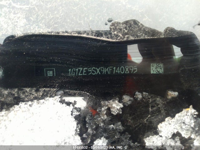 1G1ZE5SX9KF140895 Chevrolet Malibu