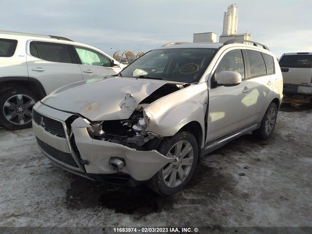 JA4JT5AX8DU603209 Mitsubishi OUTLANDER GT