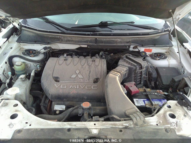 JA4JT5AX8DU603209 Mitsubishi OUTLANDER GT