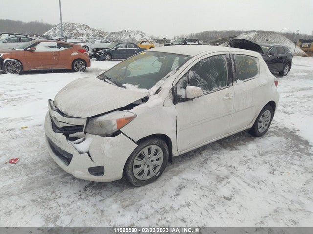 Toyota Yaris 2014 VNKKTUD39EA010627 Image 2
