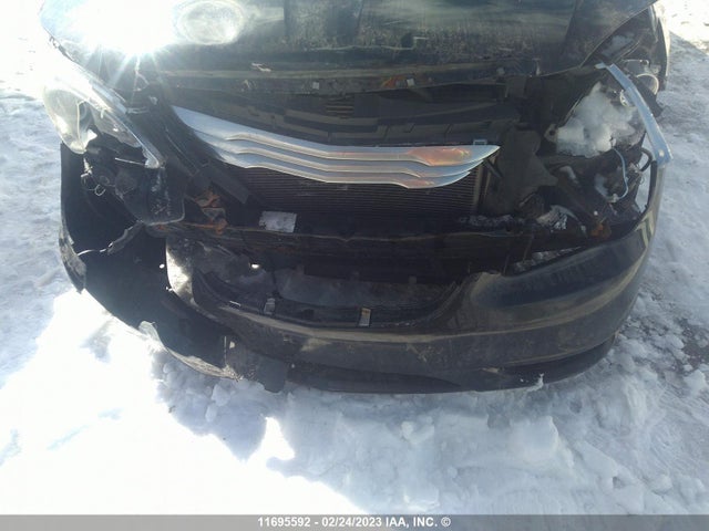 1C3CCBBB6DN500322 Chrysler 200 Touring