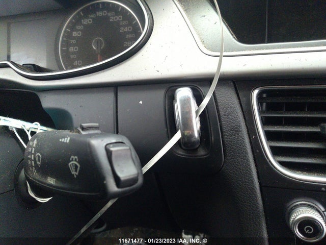 WAUDFCFL6DN012064 Audi A4 PREMIUM