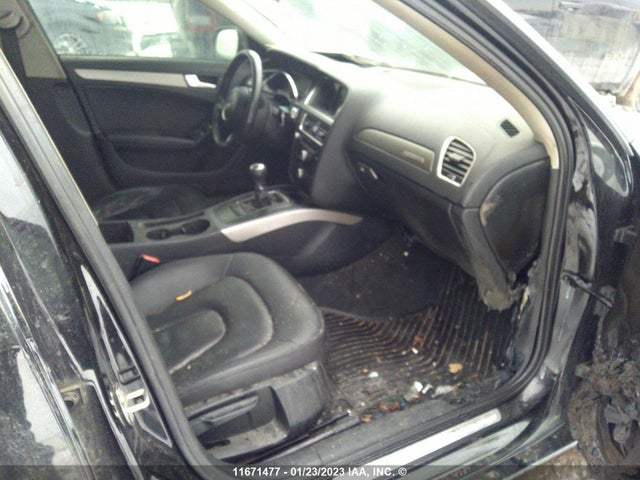 WAUDFCFL6DN012064 Audi A4 PREMIUM
