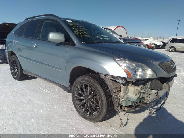 2T2HK31U58C092820 auction archive image