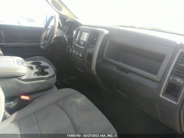 1C6RR7FG5JS288914 RAM 1500 St