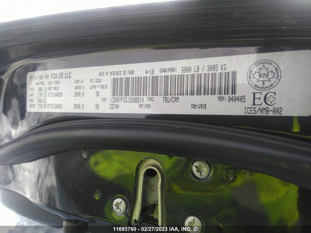 1C6RR7FG5JS288914 RAM 1500 St