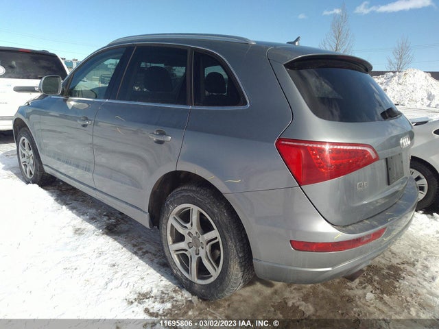 WA1CKCFPXAA029556 Audi Q5 PREMIUM