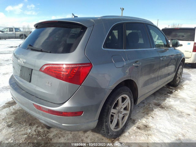 WA1CKCFPXAA029556 Audi Q5 PREMIUM