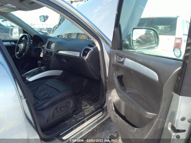 WA1CKCFPXAA029556 Audi Q5 PREMIUM