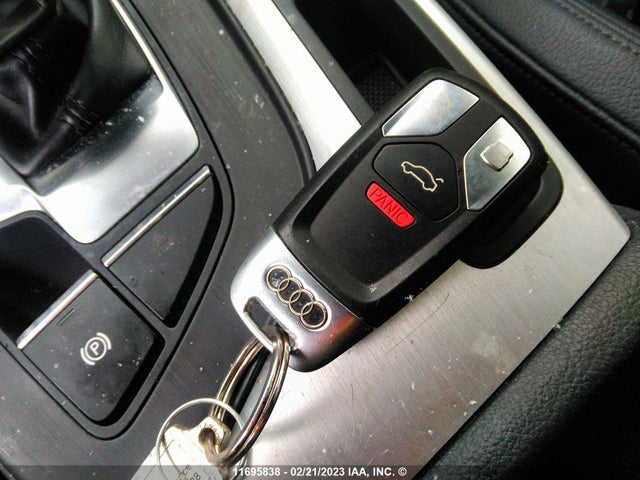 WAULMAF47HN046082 Audi A4 Ultra Premium Plus