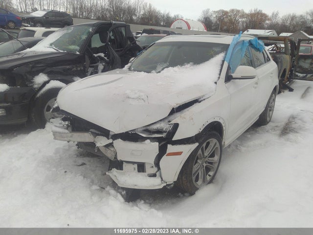 WA1JCCFS4JR015078 Audi Q3 Premium Plus