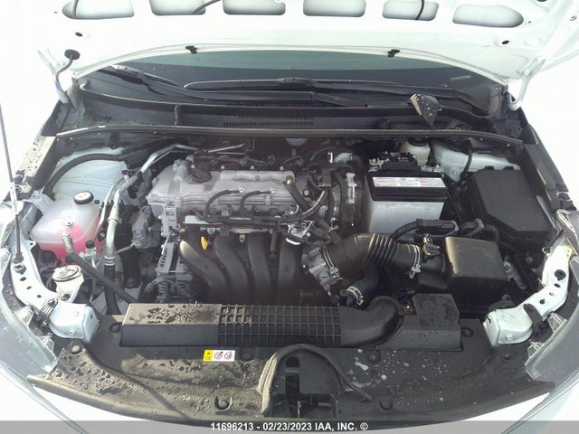 Toyota COROLLA LE 2022 5YFBPMBE1NP385232 Image 13