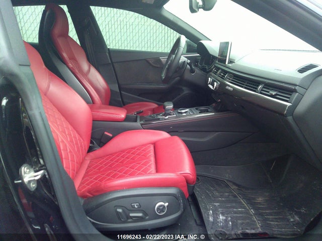 WAUC4CF59KA023129 Audi S5 Prestige