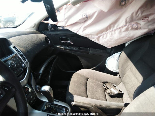 Chevrolet Cruze 2016 1G1PE5SB2G7184170 Image 7