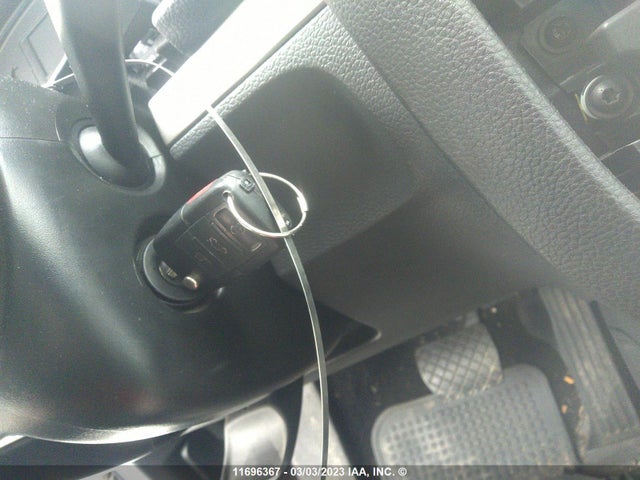 Volkswagen Rabbit 2008 WVWDA71K68W265148 Image 3