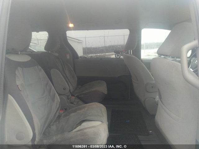 Toyota SIENNA LE 2016 5TDKK3DC0GS705316 Image 9