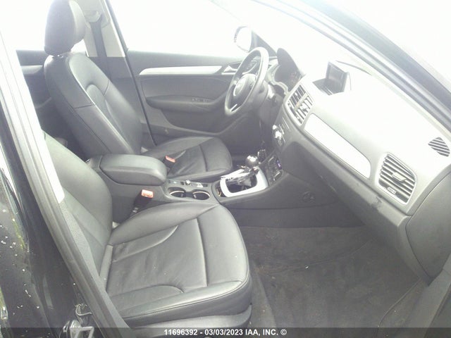 WA1JCCFS3JR022670 Audi Q3 Premium Plus