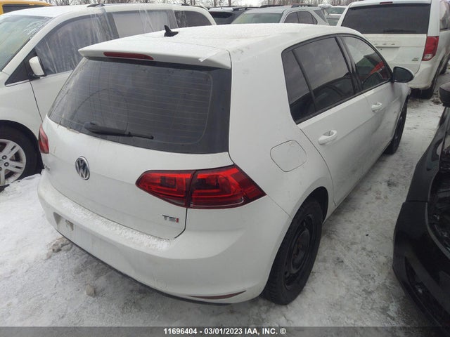 3VW217AU2FM028448 Volkswagen Golf