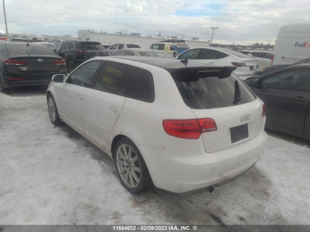 WAUNFCFM8BA063163 Audi A3 PREMIUM