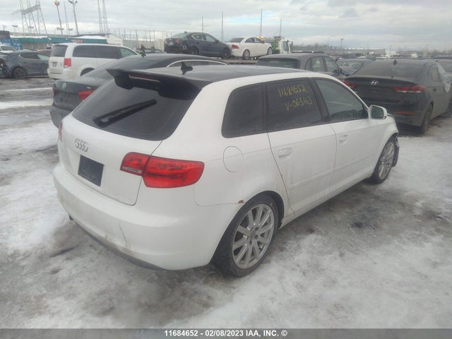 WAUNFCFM8BA063163 Audi A3 PREMIUM