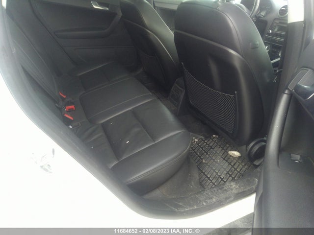 WAUNFCFM8BA063163 Audi A3 PREMIUM