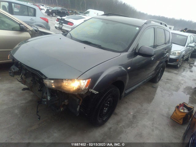 JA4AT2AW5BU608578 Mitsubishi Outlander Es